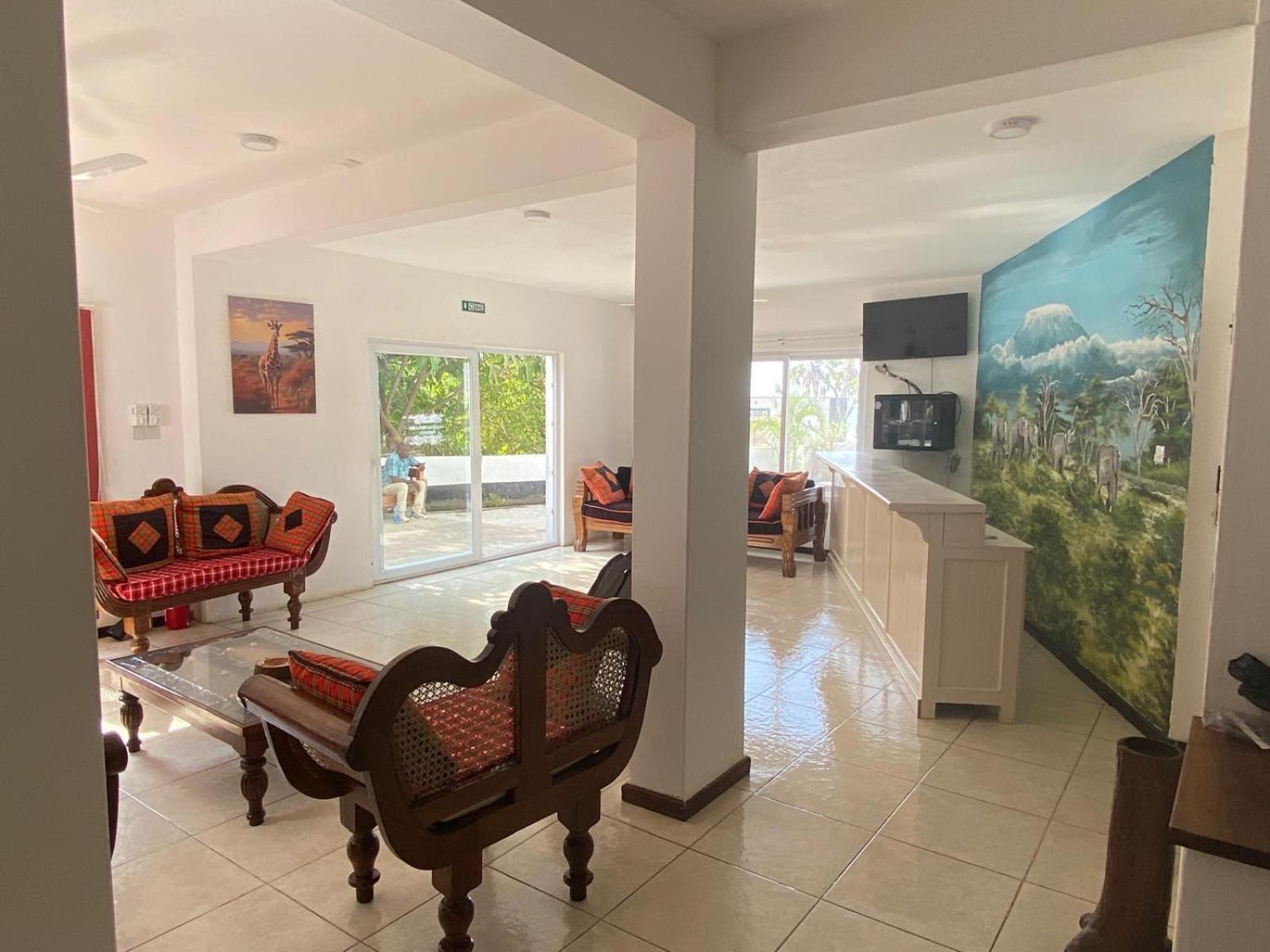 The Beach House By Maasai Mombasa Exteriör bild